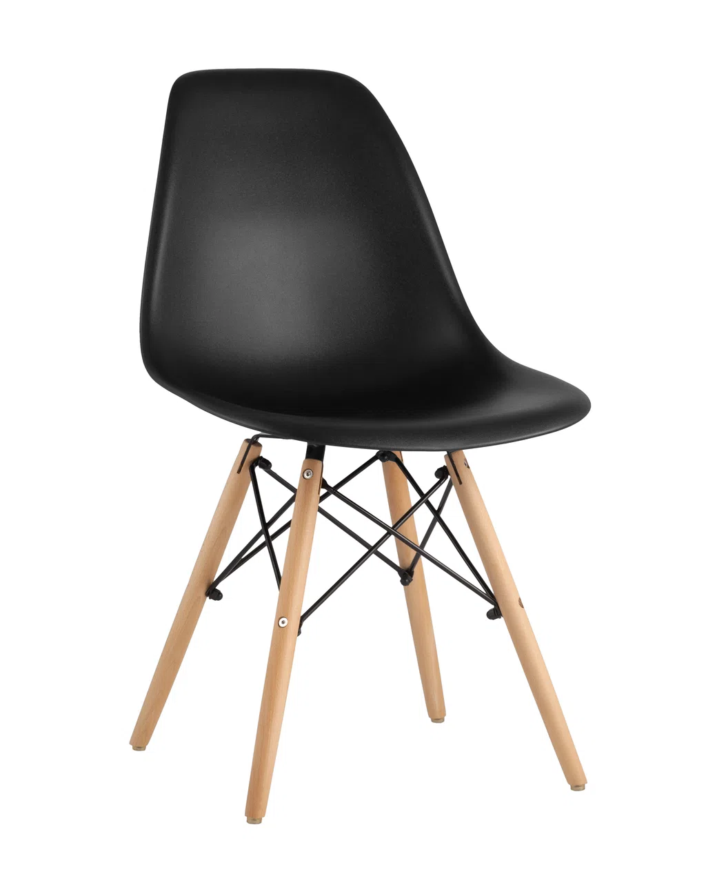 Стул Eames DSW черный с ножками из дерева
